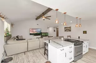 5658 Ludington Dr, Houston, TX 77035 - Photo 9