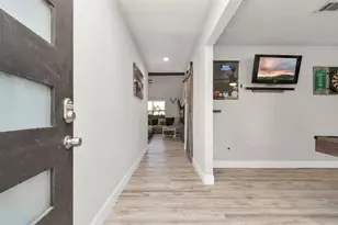 5658 Ludington Dr, Houston, TX 77035 - Photo 3