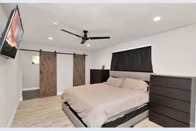5658 Ludington Drive, Houston, TX 77035 - Photo 15