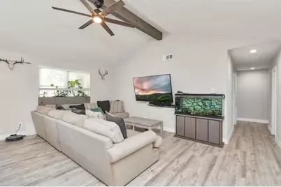5658 Ludington Drive, Houston, TX 77035 - Photo 5