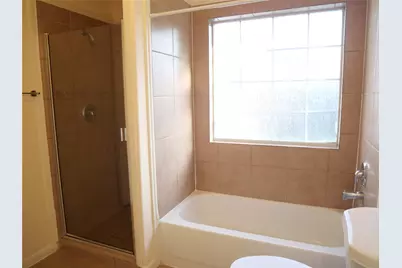 11802 Greenshire Drive, Houston, TX 77048 - Photo 19