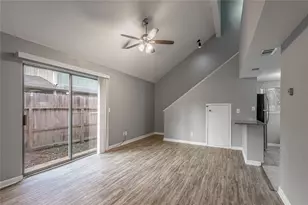 26612 Primrose Ct, Huntsville, TX 77320 - Photo 5