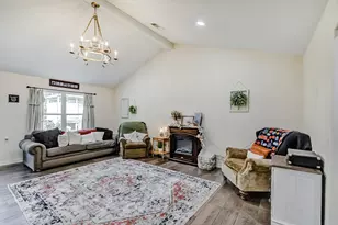 1570 Rebecca Pl, Vidor, TX 77662 - Photo 7