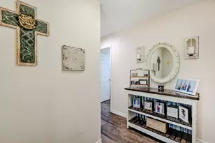 1570 Rebecca Pl, Vidor, TX 77662 - Photo 5