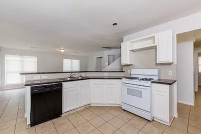 7615 Greenwood Point Drive, Cypress, TX 77433 - Photo 9