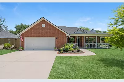 606 Walnut Street, Sweeny, TX 77480 - Photo 1