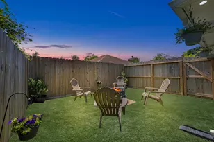 606 Walnut St, Sweeny, TX 77480 - Photo 27