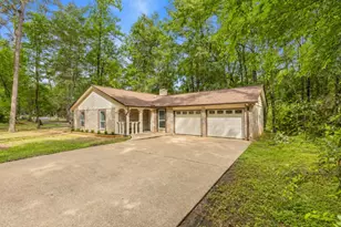 3740 Summer Ln, Huntsville, TX 77340 - Photo 1