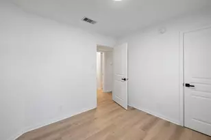 700 Lyle W Ave, Cleveland, TX 77327 - Photo 9