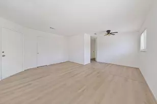 700 Lyle W Ave, Cleveland, TX 77327 - Photo 3