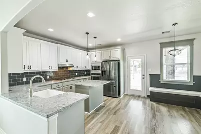 235 N Waterstone Drive, Montgomery, TX 77356 - Photo 9