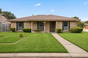 6002 Weeping Willow Rd, Houston, TX 77092 - Photo 1