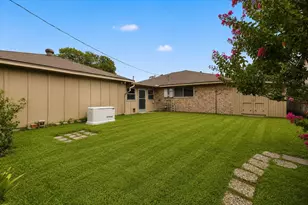 6002 Weeping Willow Rd, Houston, TX 77092 - Photo 27