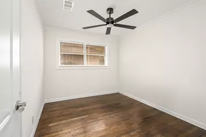 11225 Cliffwood Drive, Houston, TX 77035 - Photo 11