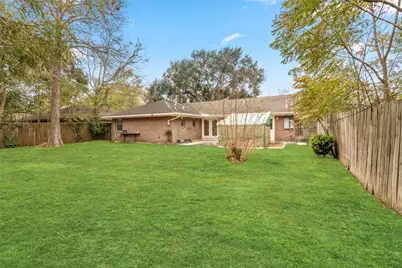 11225 Cliffwood Drive, Houston, TX 77035 - Photo 17