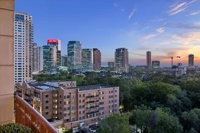 1000 Uptown Park Boulevard #101, Houston, TX 77056 - Photo 27