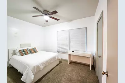 5910 Shelburne Street #A/B, Houston, TX 77396 - Photo 11