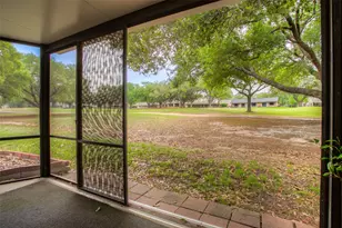 134 Waters Edge Circle, Huntsville, TX 77340 - Photo 7