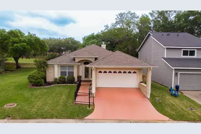 134 Waters Edge Circle, Huntsville, TX 77340 - Photo 1