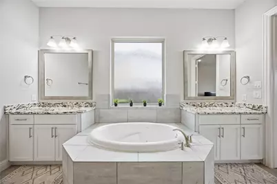 8203 Flagman Trl, Fulshear, TX 77441 - Photo 21