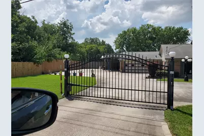 1635 W Cedar Bayou Lynchburg Road, Baytown, TX 77521 - Photo 9