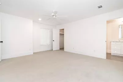 3821 N Braeswood Boulevard #C, Houston, TX 77025 - Photo 11