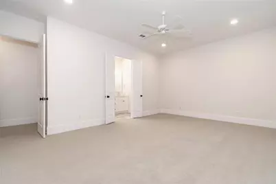 3821 N Braeswood Boulevard #C, Houston, TX 77025 - Photo 9