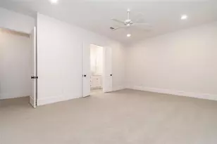 3821 N Braeswood Blvd, Houston, TX 77025 - Photo 9