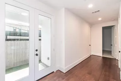 3821 N Braeswood Boulevard #C, Houston, TX 77025 - Photo 3