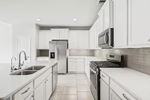 3736 Lancer Cir, Pearland, TX 77581 - Photo 7