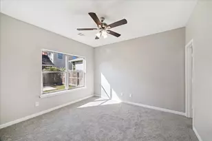 6921 Bacher St, Houston, TX 77028 - Photo 13