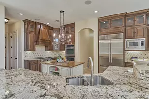 6 S Sage Sparrow Cir, Spring, TX 77389 - Photo 19