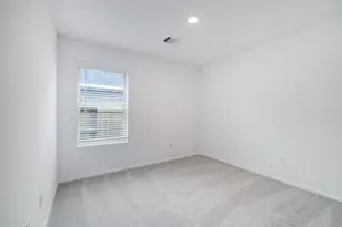 8907 Estes Lake Dr, Baytown, TX 77521 - Photo 11