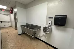 7820 Fulton St, Houston, TX 77022 - Photo 23