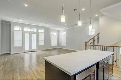 1040 W 26th Street #B, Houston, TX 77008 - Photo 5