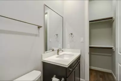 1040 W 26th Street #B, Houston, TX 77008 - Photo 15