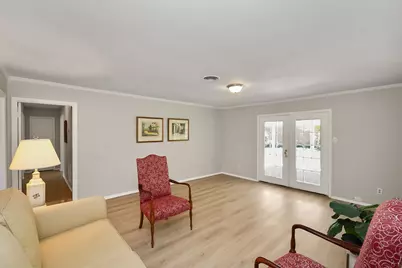 9515 Beverlyhill Street, Houston, TX 77063 - Photo 11