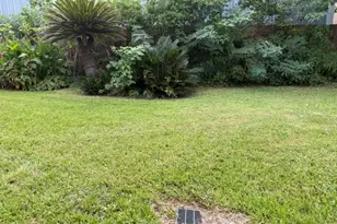 9515 Beverly Hill St, Houston, TX 77063 - Photo 39