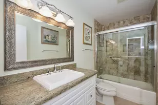 9515 Beverly Hill St, Houston, TX 77063 - Photo 17