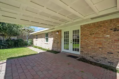 9515 Beverlyhill Street, Houston, TX 77063 - Photo 33