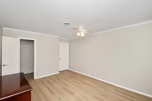 9515 Beverly Hill St, Houston, TX 77063 - Photo 23
