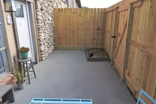 7047 Bissonnet St, Houston, TX 77074 - Photo 17