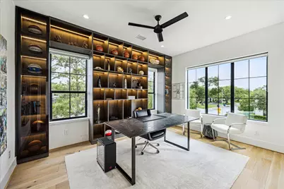 4002 Meadow Lake Lane, Houston, TX 77027 - Photo 27