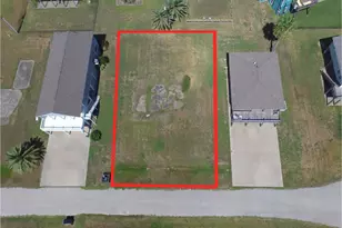 2411 Sand Bar Ln, Crystal Beach, TX 77650 - Photo 3
