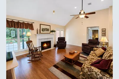 12311 Fisher Drive, Mont Belvieu, TX 77523 - Photo 7