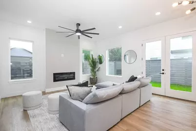 6533 Sealey Street, Houston, TX 77091 - Photo 3