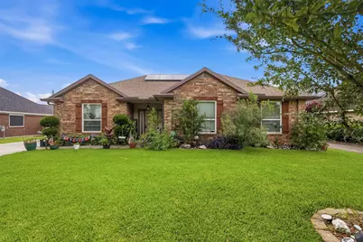 2610 18th Street N, Texas City, TX 77590 - Photo 1