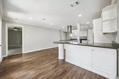 7150 Mobud Drive, Houston, TX 77074 - Photo 9