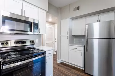 320 Jackson Hill Street #373, Houston, TX 77007 - Photo 5