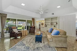 611 Forest Lake Dr, Seabrook, TX 77586 - Photo 7